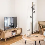 Wunderschoene Mit Feldblick Und Balkon, Mit Kostenlosem Wlan Und Strandfahrrad, Haustiere Erlaubt
