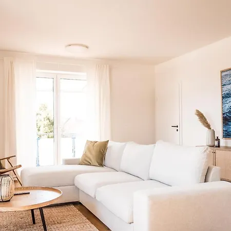 Wunderschoene Mit Feldblick Und Balkon, Mit Kostenlosem Wlan Und Strandfahrrad, Haustiere Erlaubt Daire