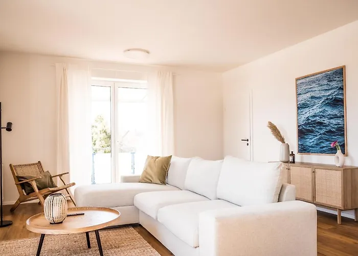 Wunderschoene Mit Feldblick Und Balkon, Mit Kostenlosem Wlan Und Strandfahrrad, Haustiere Erlaubt Lägenhet