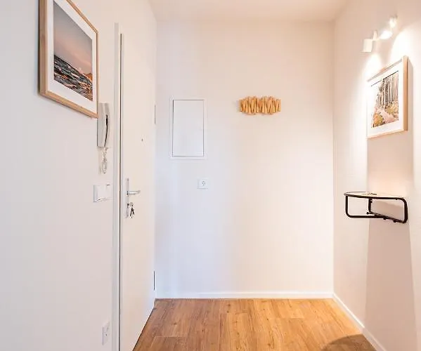 Wunderschoene Mit Feldblick Und Balkon, Mit Kostenlosem Wlan Und Strandfahrrad, Haustiere Erlaubt Lägenhet